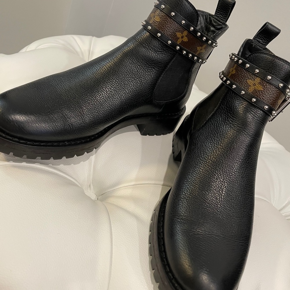 Louis Vuitton Boots - Picture 3 of 8